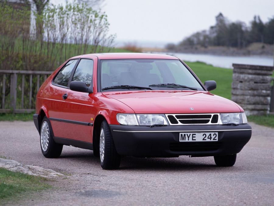  Saab 900 Coupe 1993 года  (фото 6 из 27)